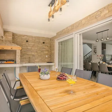 Villa Lusarci Comfortable